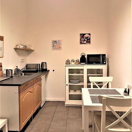 شقة بودابست  في Quiet And Private Studio In The Center المظهر الخارجي الصورة