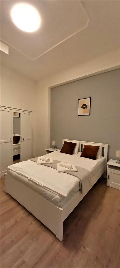 شقة بودابست  في Quiet And Private Studio In The Center المظهر الخارجي الصورة